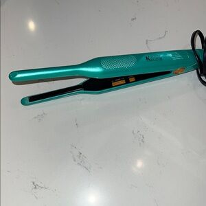 Kipozi Teal Hair Straightener 3/10 inch